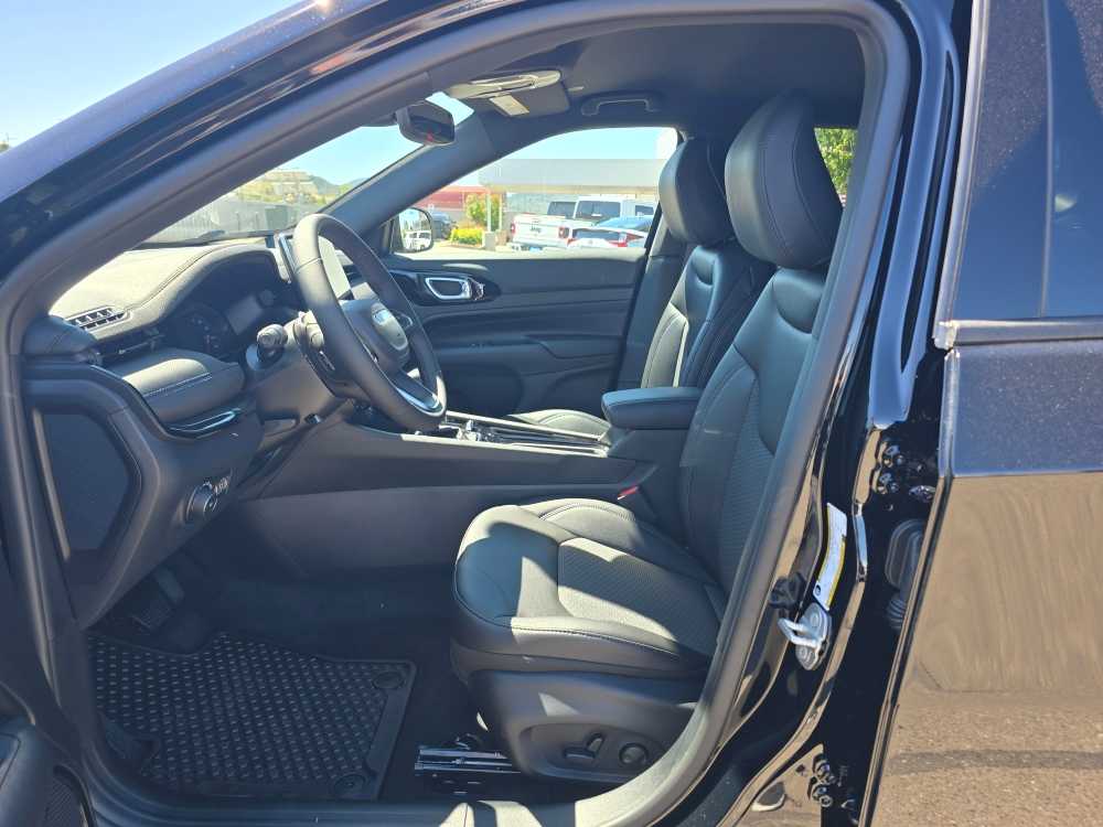 Thumbnail: 2026 Jeep Compass - 9