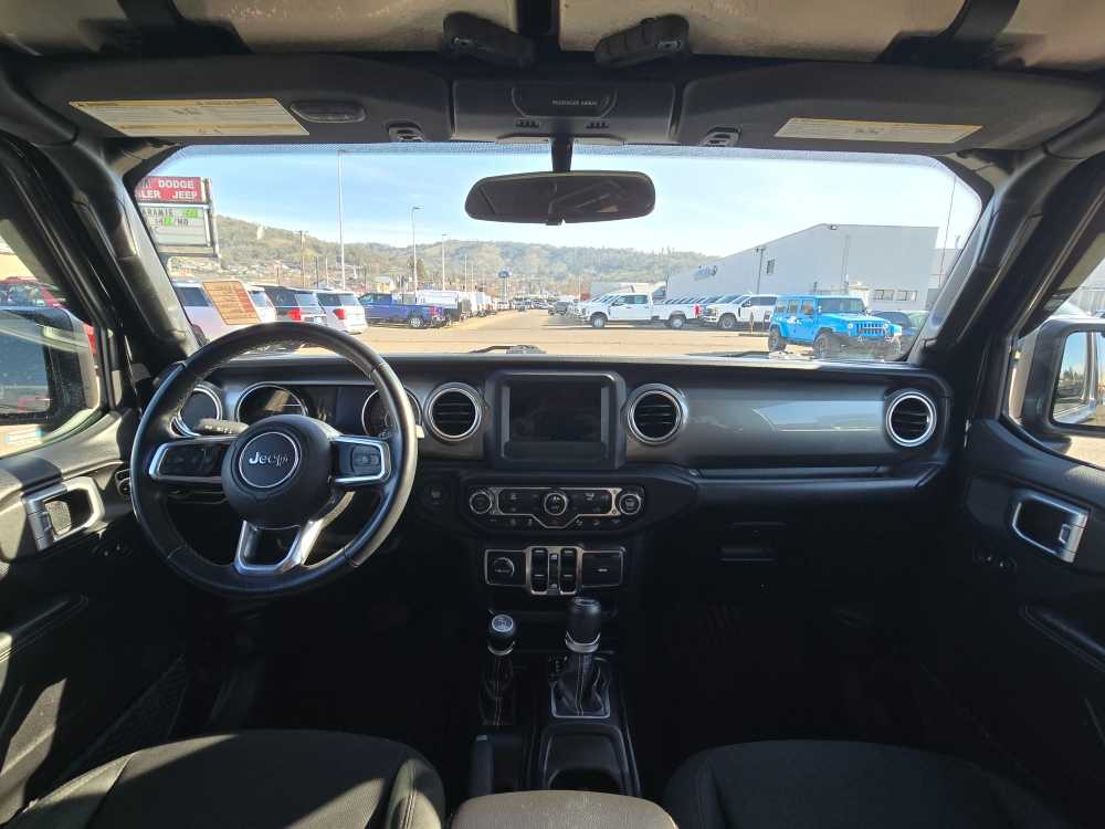 Thumbnail: 2019 Jeep Wrangler - 15