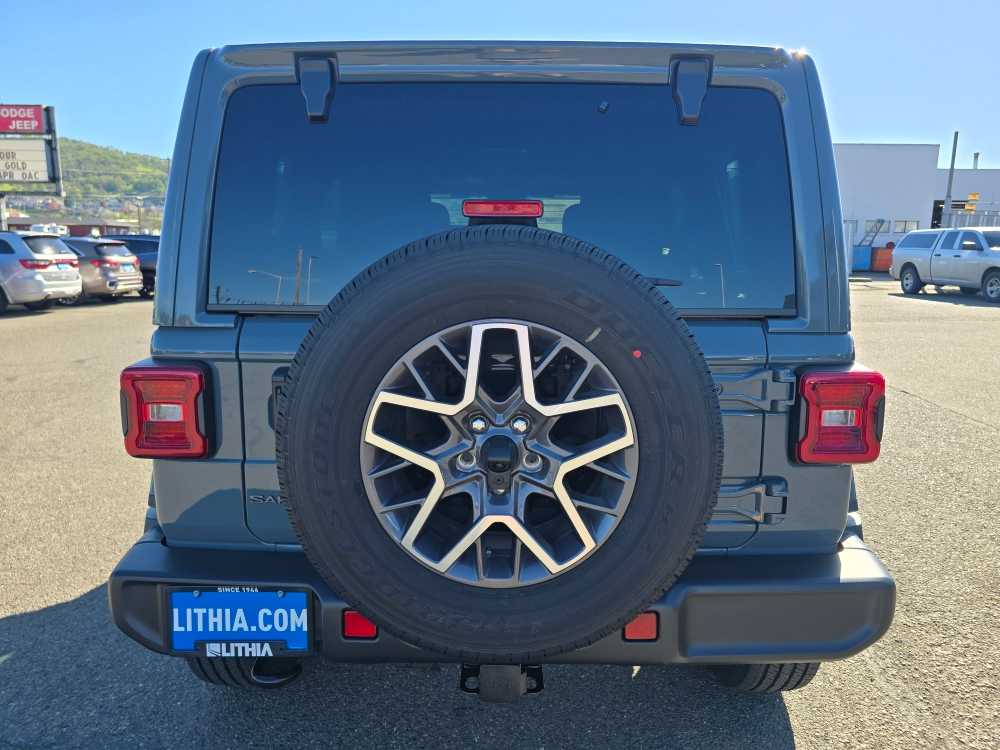 Thumbnail: 2026 Jeep Wrangler - 4