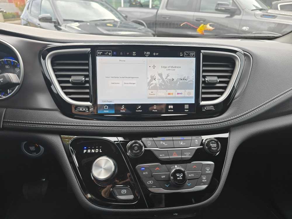 Thumbnail: 2026 Chrysler Pacifica - 12