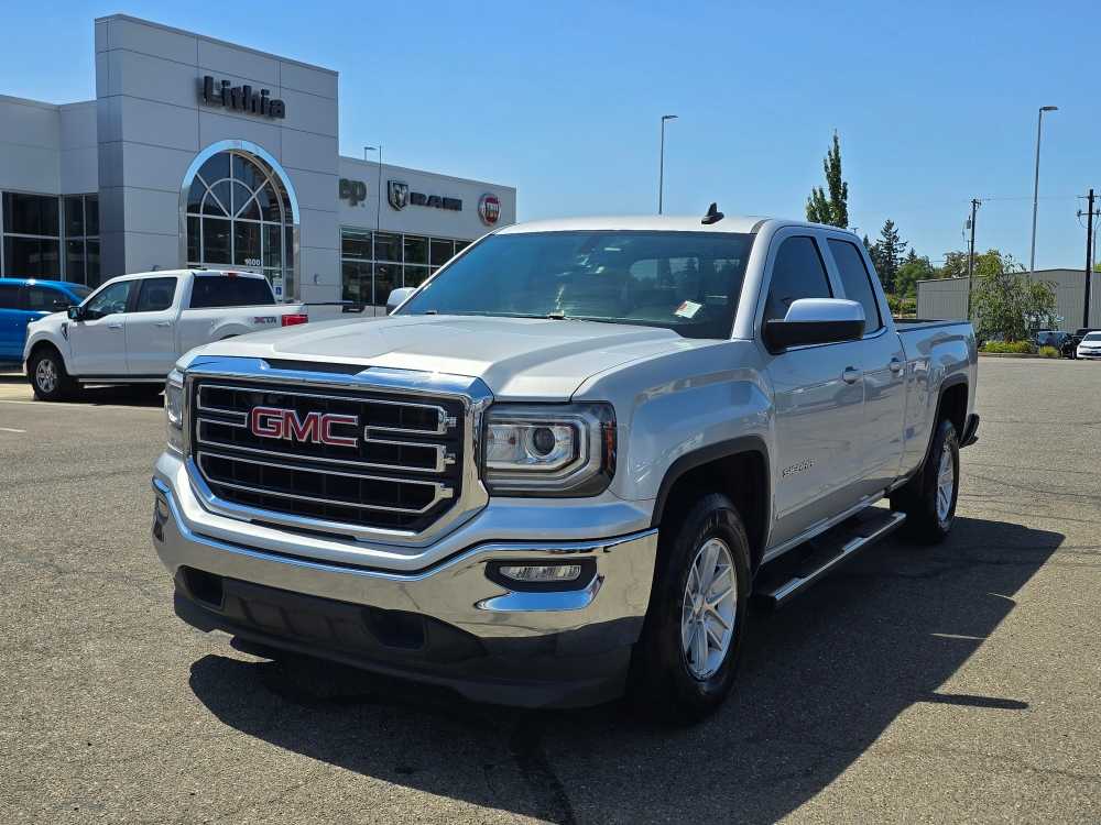 2017 GMC Sierra 1500 SLE -
                  Roseburg, OR