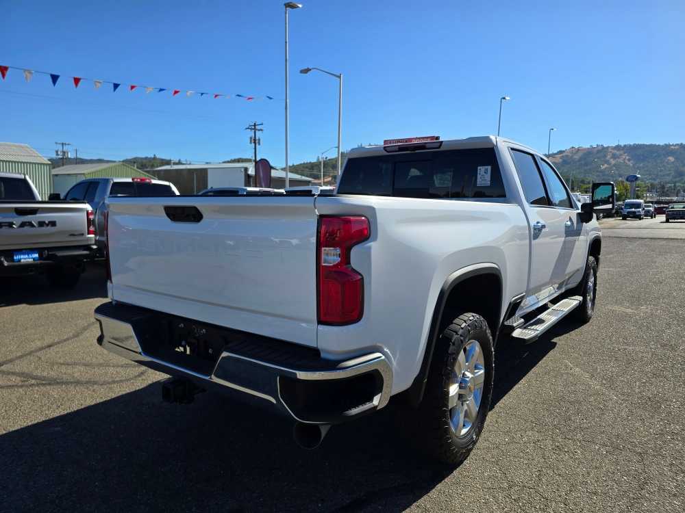 Thumbnail: 2021 Chevrolet Silverado 3500 - 3