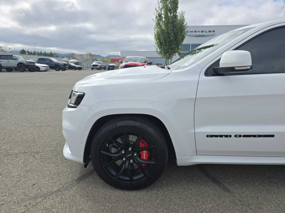 Thumbnail: 2020 Jeep Grand Cherokee - 18