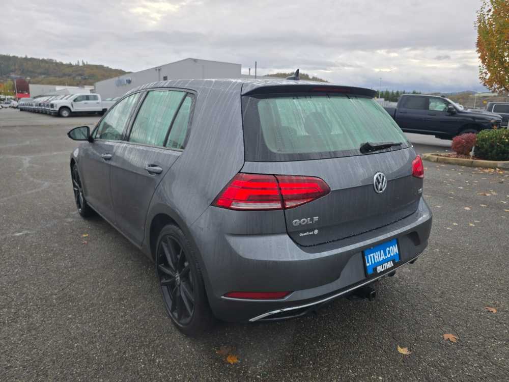 Thumbnail: 2018 Volkswagen Golf - 3
