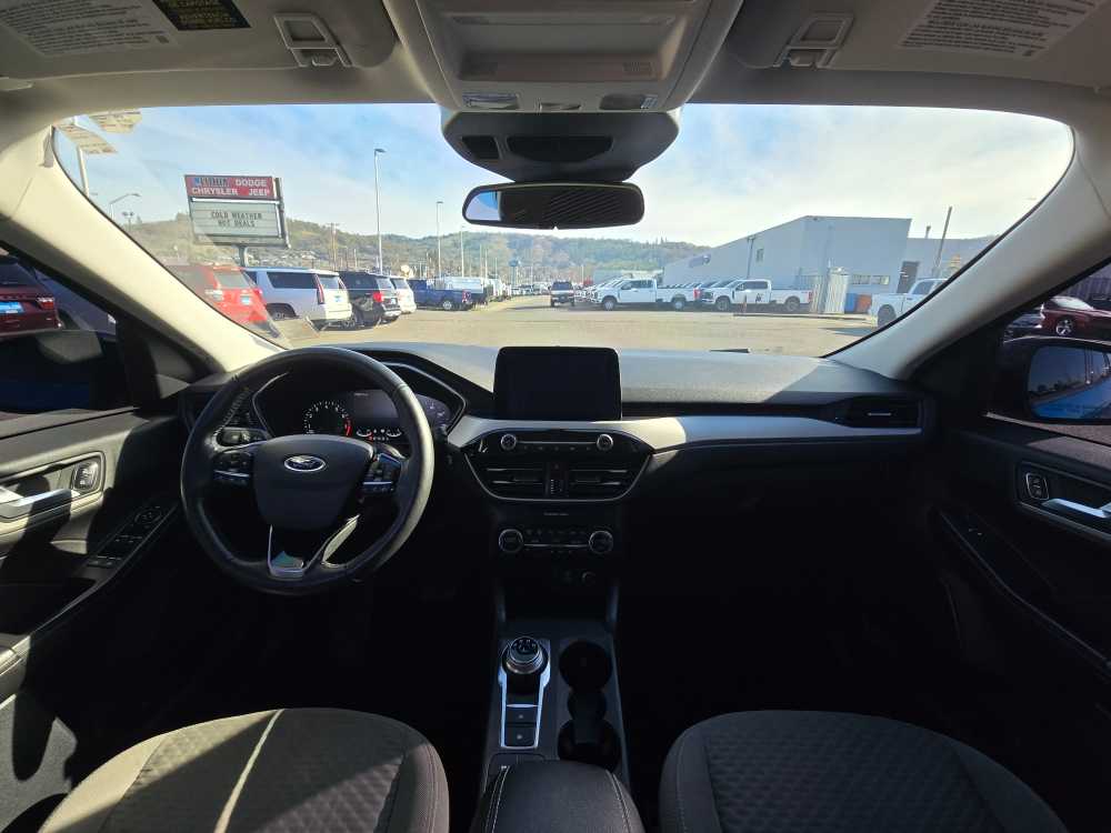 Thumbnail: 2021 Ford Escape - 15