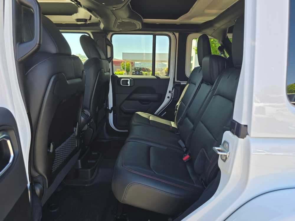 Thumbnail: 2026 Jeep Wrangler - 16