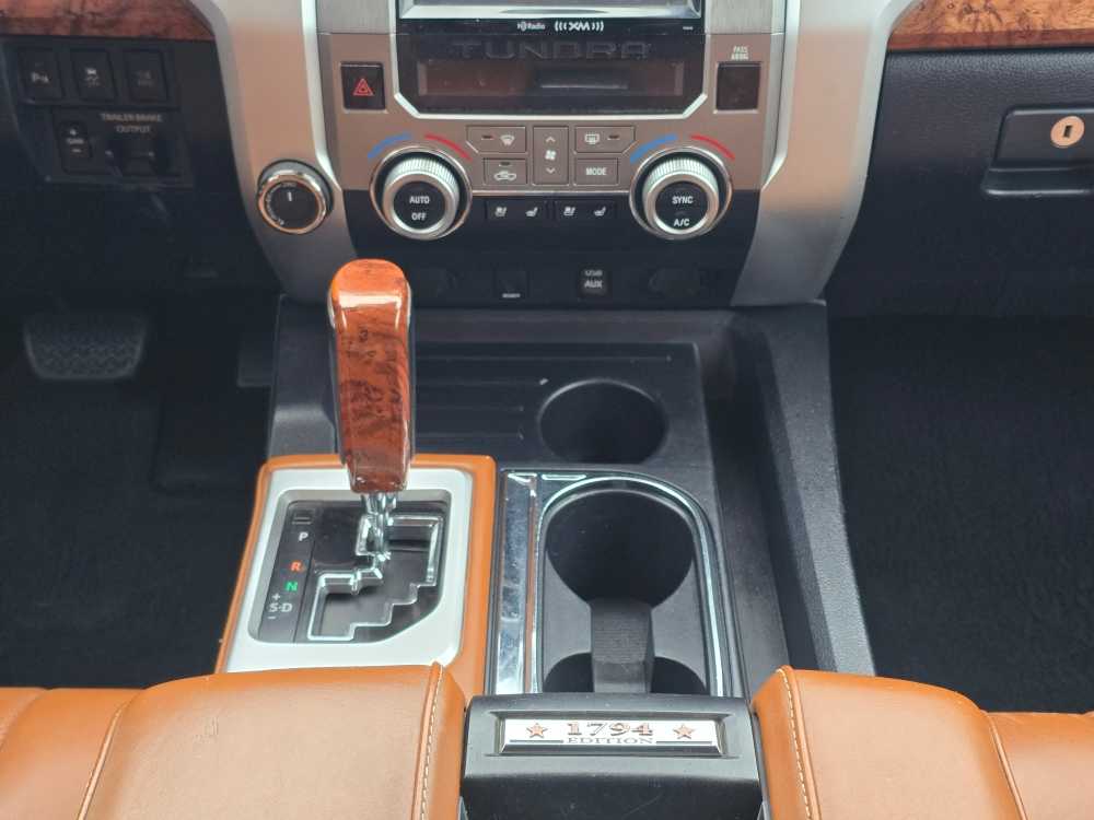 Thumbnail: 2018 Toyota Tundra - 13