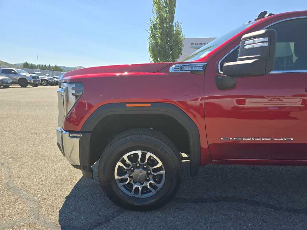 Thumbnail: 2024 GMC Sierra 3500 - 18
