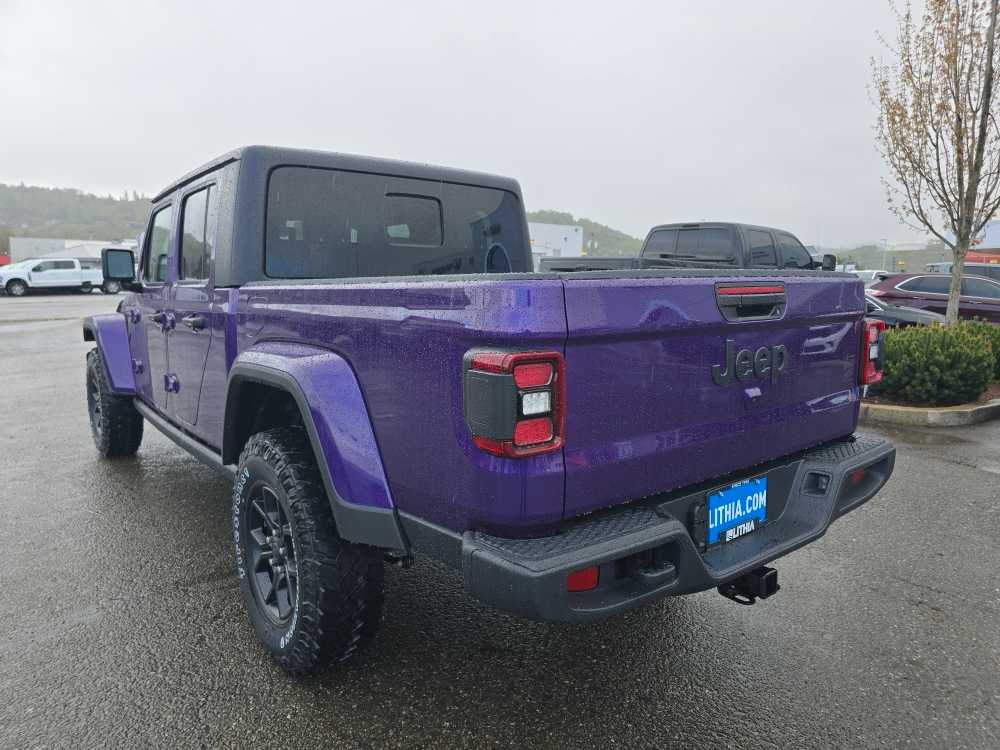Thumbnail: 2026 Jeep Gladiator - 3
