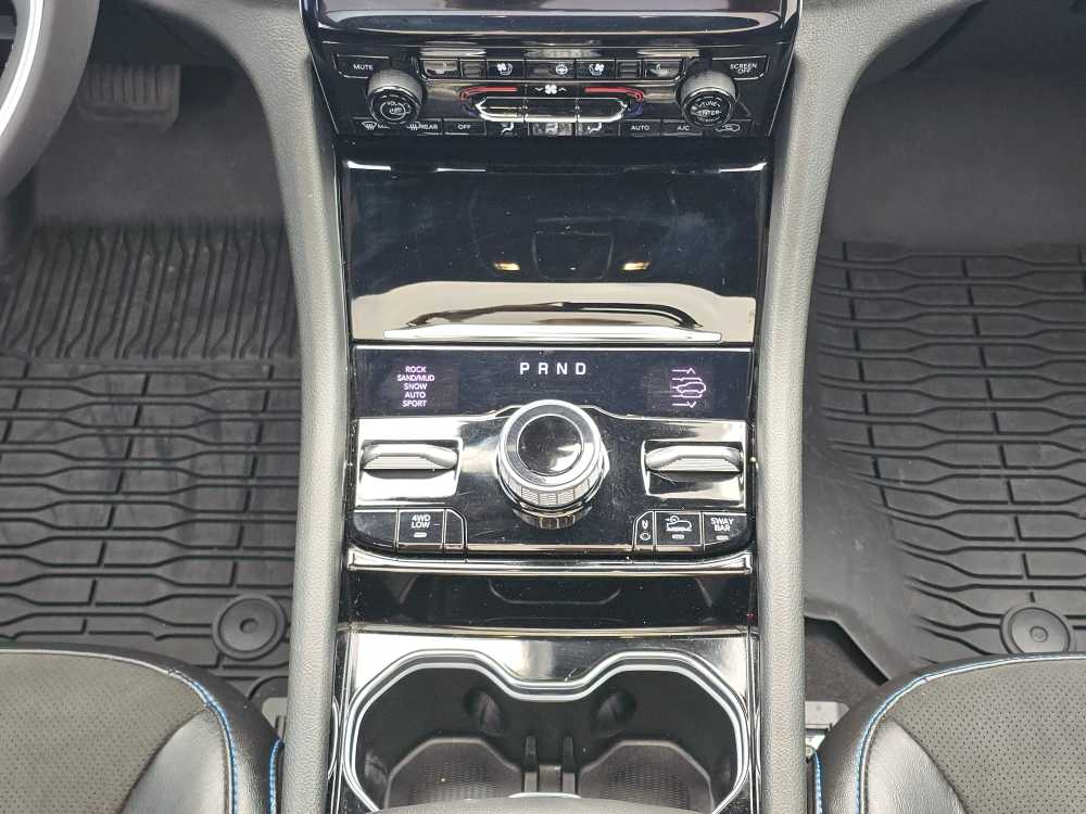 Thumbnail: 2023 Jeep Grand Cherokee - 13