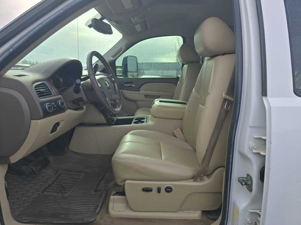 Thumbnail: 2011 Chevrolet Silverado 3500 - 9