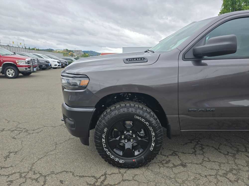 Thumbnail: 2026 RAM 1500 - 19