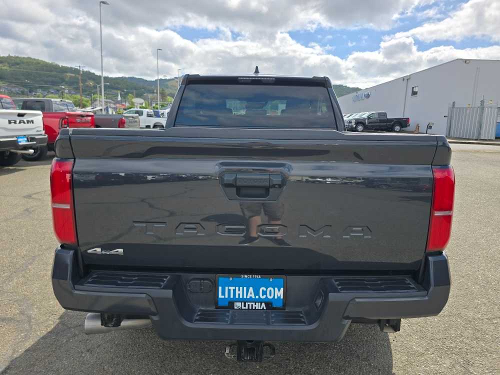 Thumbnail: 2024 Toyota Tacoma - 3