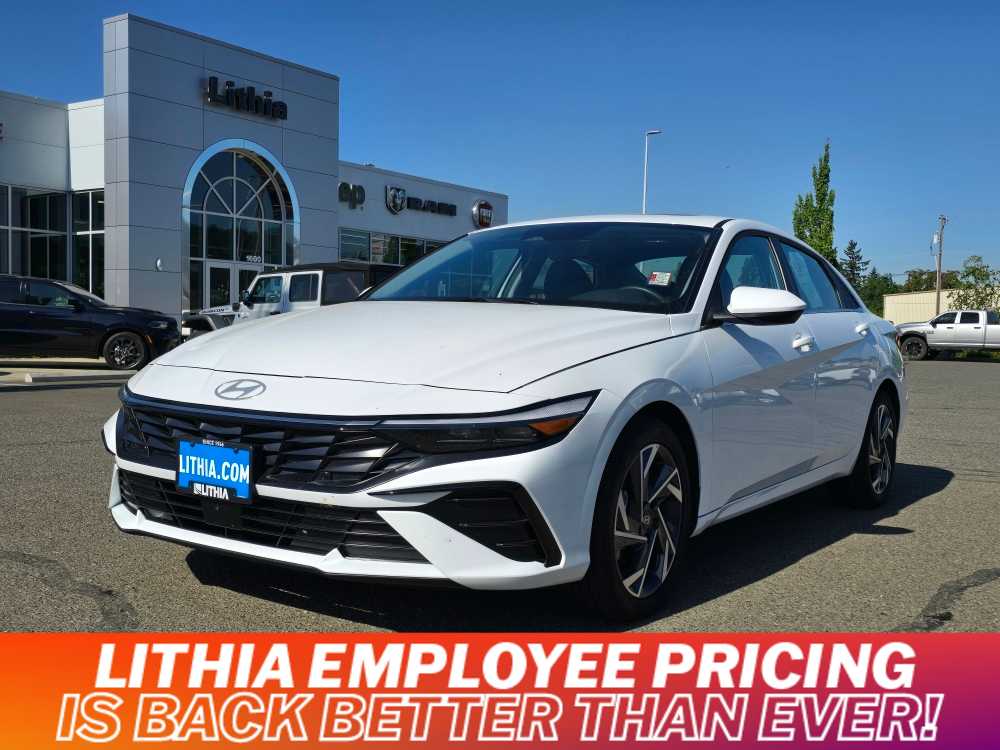 2024 Hyundai Elantra SEL Hero Image