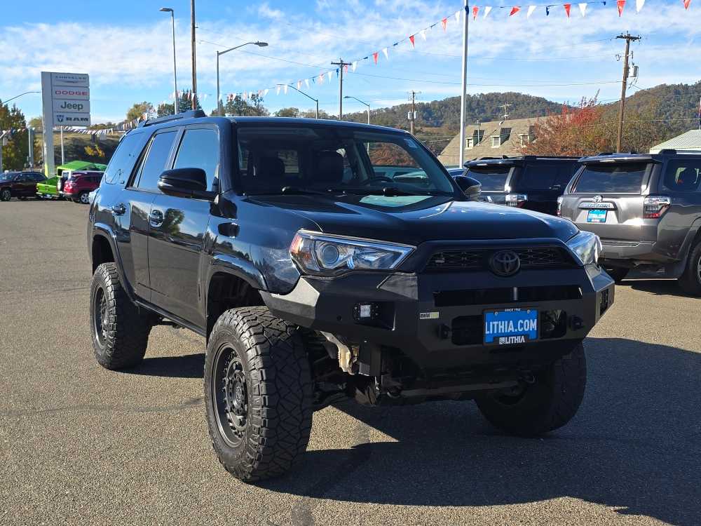 Thumbnail: 2018 Toyota 4Runner - 7