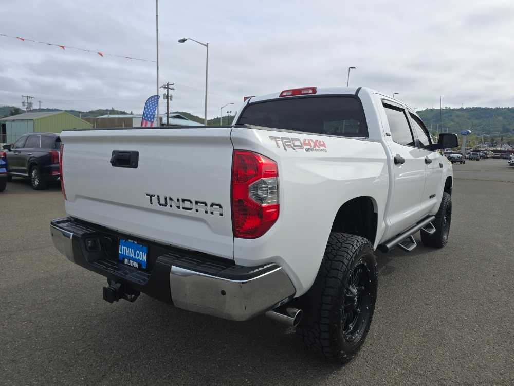 Thumbnail: 2014 Toyota Tundra - 5