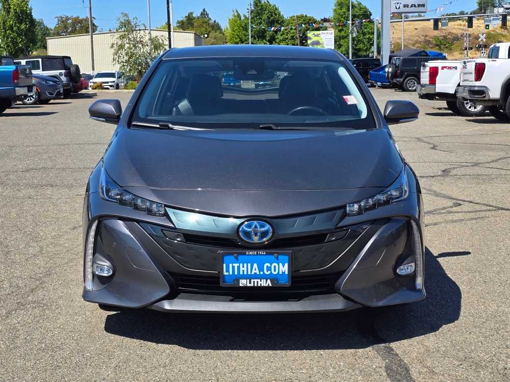 Thumbnail: 2018 Toyota Prius Prime - 8