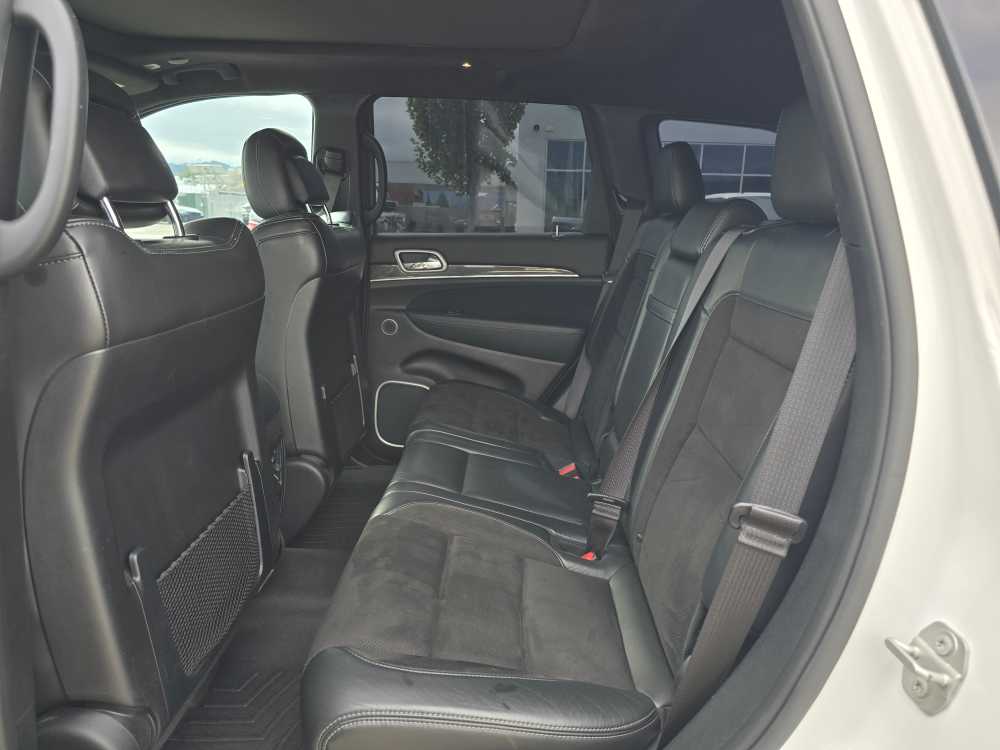 Thumbnail: 2020 Jeep Grand Cherokee - 16