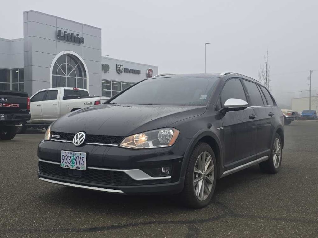 Used 2017 Volkswagen Golf Alltrack TSI SE 4MOTION Wagon