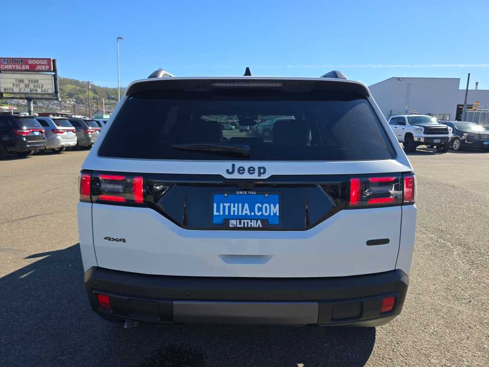 Thumbnail: 2026 Jeep Cherokee - 3