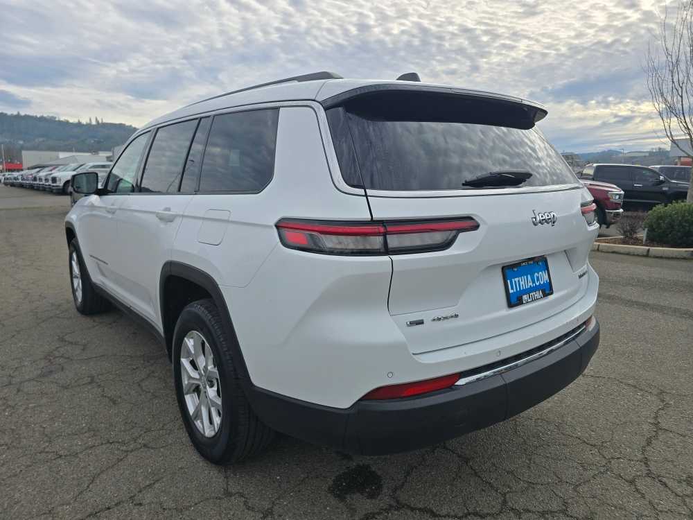 Thumbnail: 2023 Jeep Grand Cherokee - 3