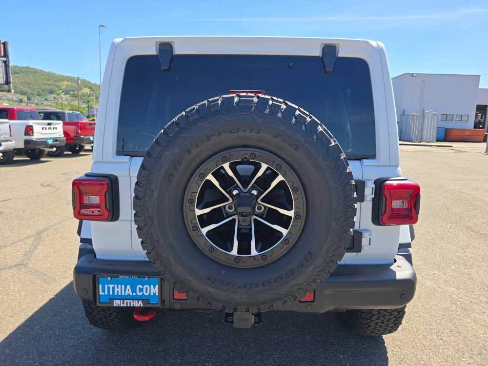 Thumbnail: 2026 Jeep Wrangler - 4