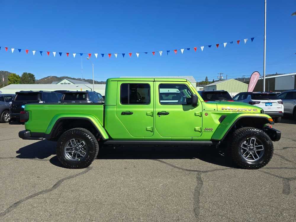 Thumbnail: 2025 Jeep Gladiator - 6