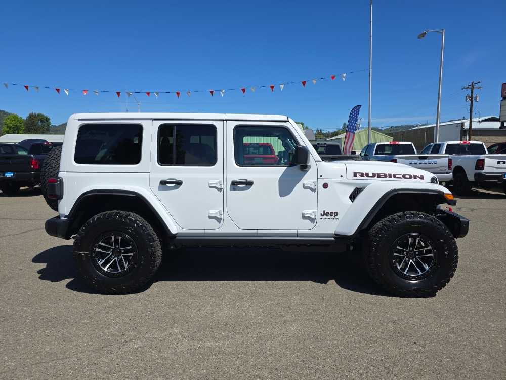 Thumbnail: 2026 Jeep Wrangler - 6