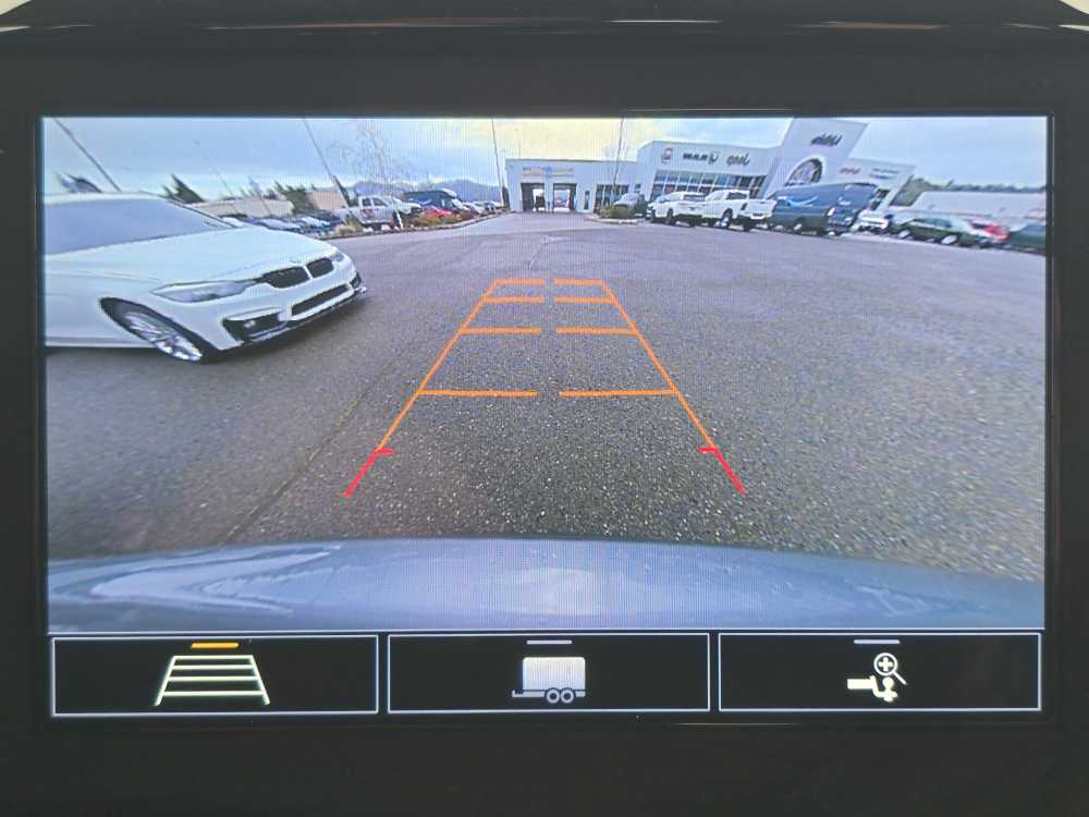 Thumbnail: 2021 Chevrolet Traverse - 20