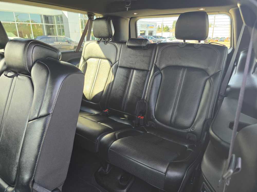 Thumbnail: 2024 Jeep Wagoneer - 17