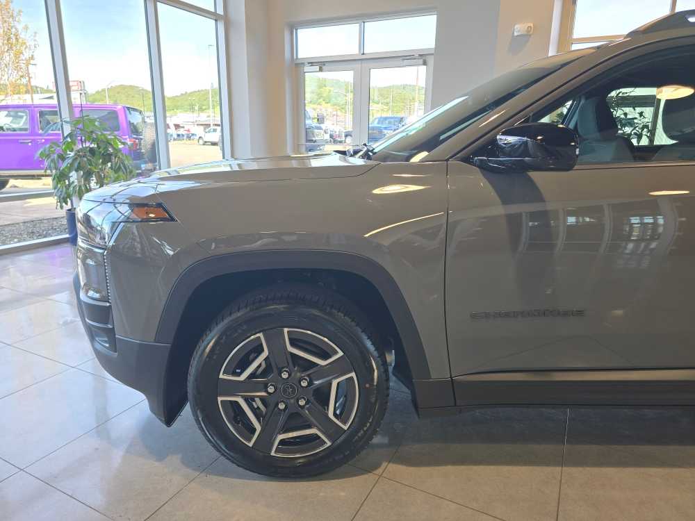 Thumbnail: 2026 Jeep Cherokee - 18