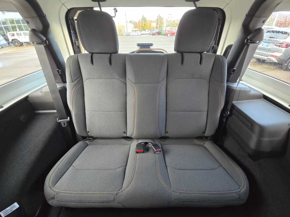 Thumbnail: 2026 Jeep Wrangler - 15