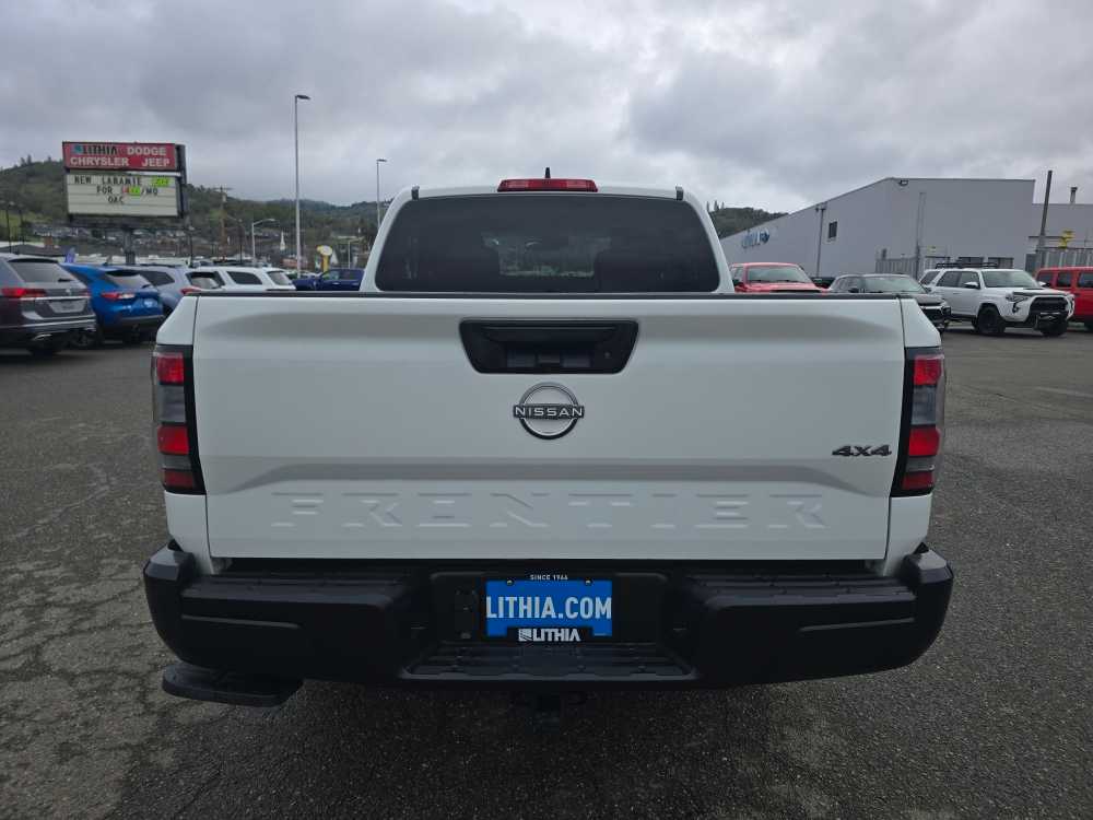 Thumbnail: 2023 Nissan Frontier - 4
