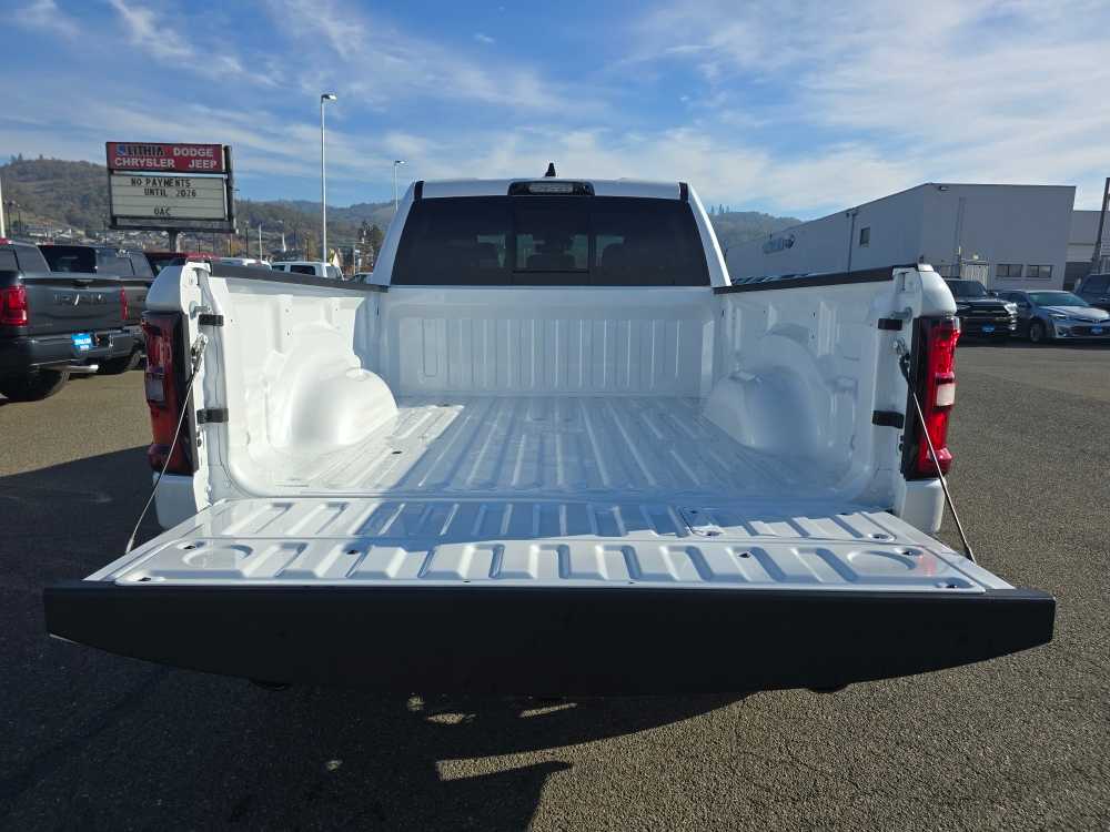 Thumbnail: 2026 RAM 1500 - 19