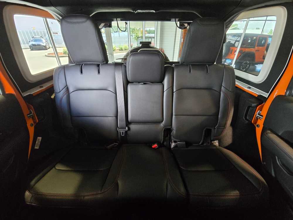 Thumbnail: 2025 Jeep Wrangler - 17