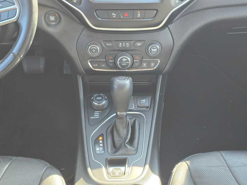 Thumbnail: 2021 Jeep Cherokee - 13