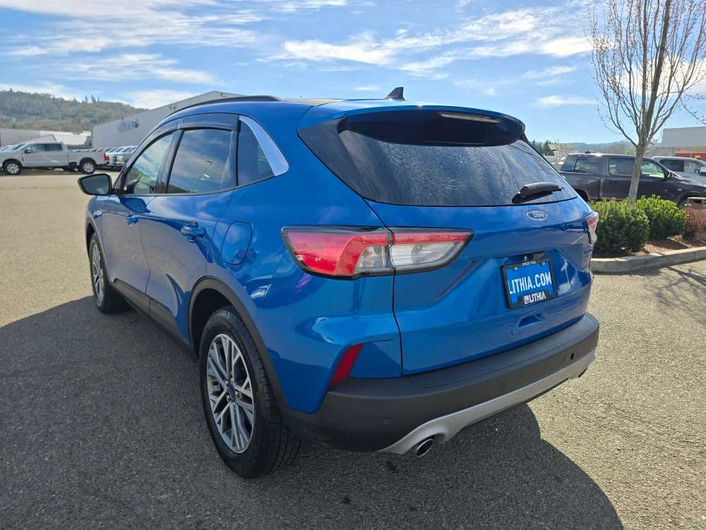 Thumbnail: 2021 Ford Escape - 3