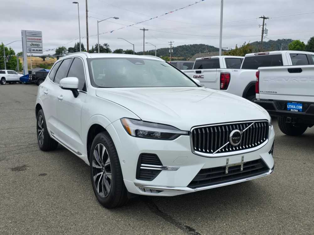 Thumbnail: 2023 Volvo XC60 - 4