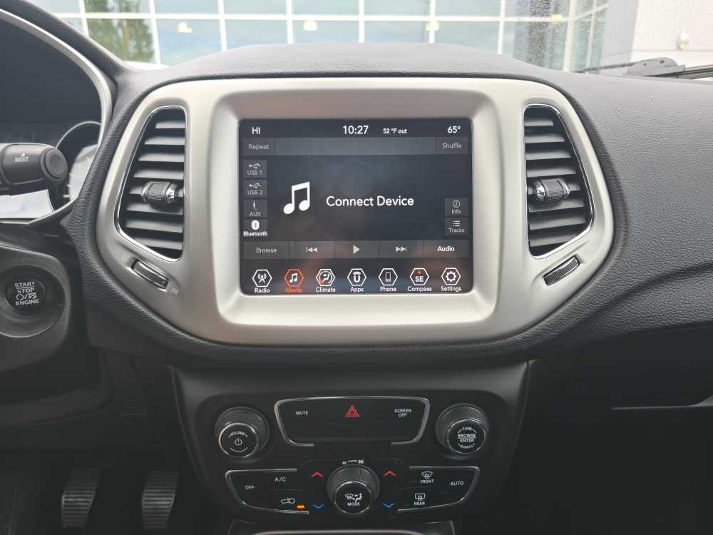 Thumbnail: 2018 Jeep Compass - 12