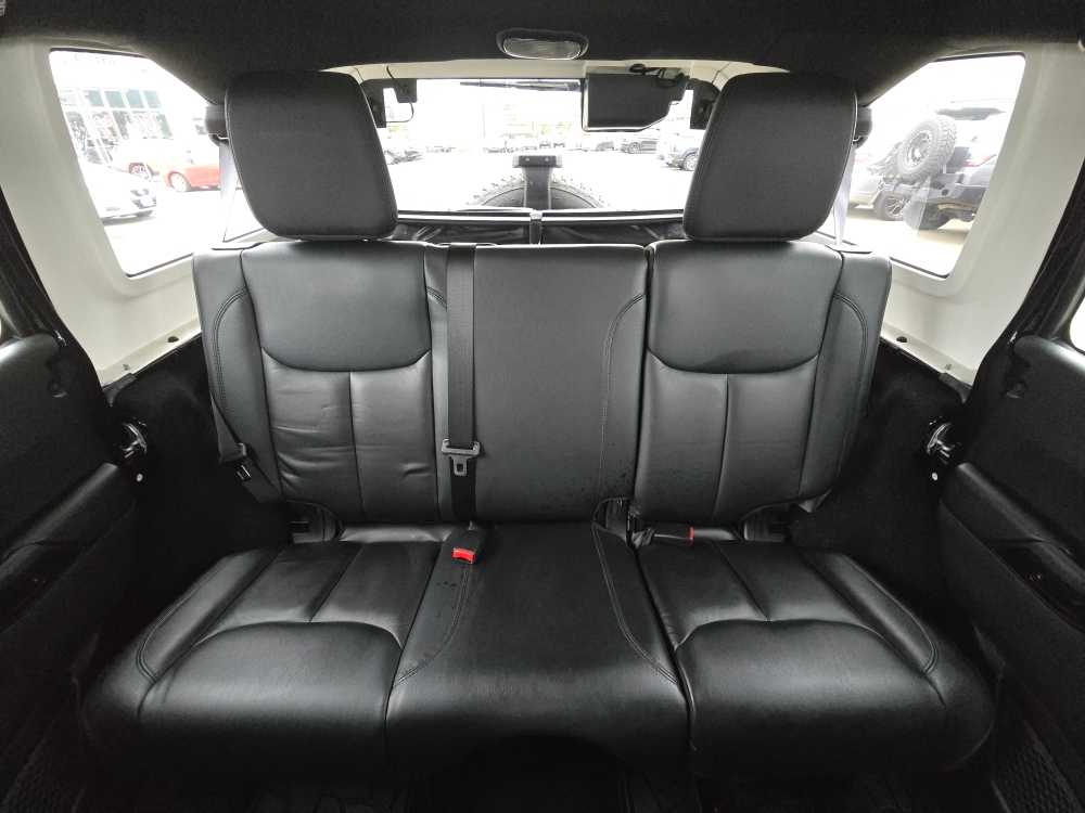 Thumbnail: 2014 Jeep Wrangler - 18