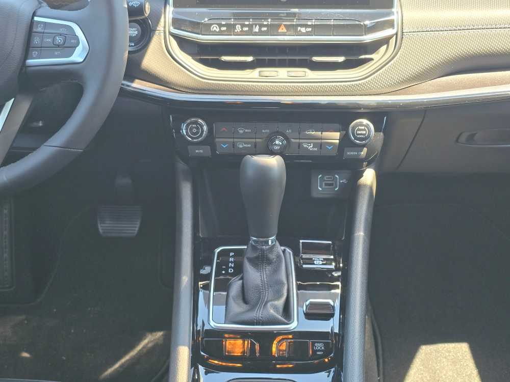 Thumbnail: 2026 Jeep Compass - 13