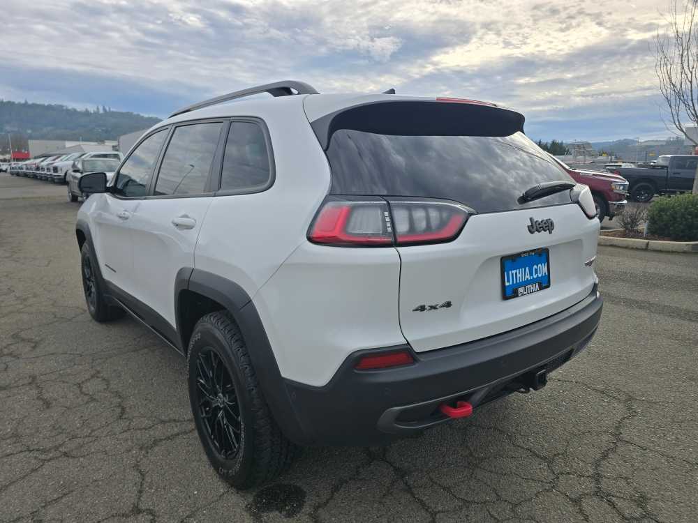 Thumbnail: 2019 Jeep Cherokee - 3