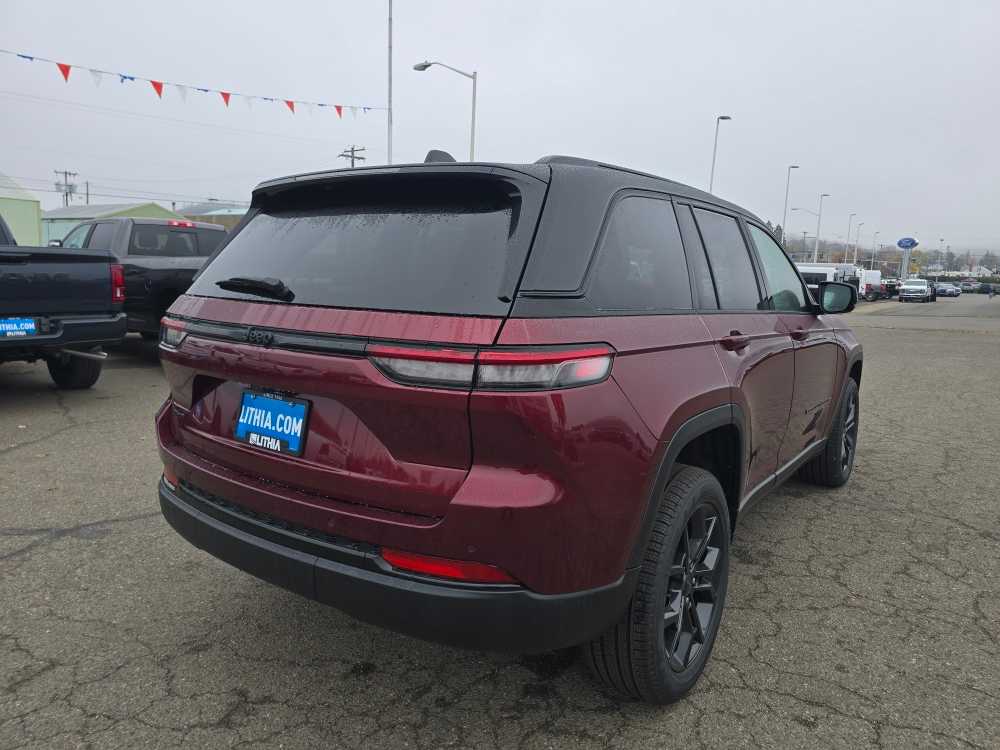 Thumbnail: 2025 Jeep Grand Cherokee - 5