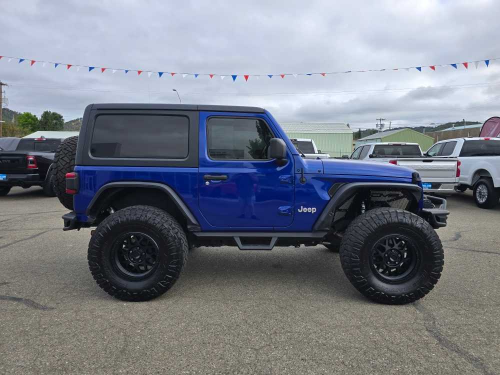 Thumbnail: 2020 Jeep Wrangler - 6