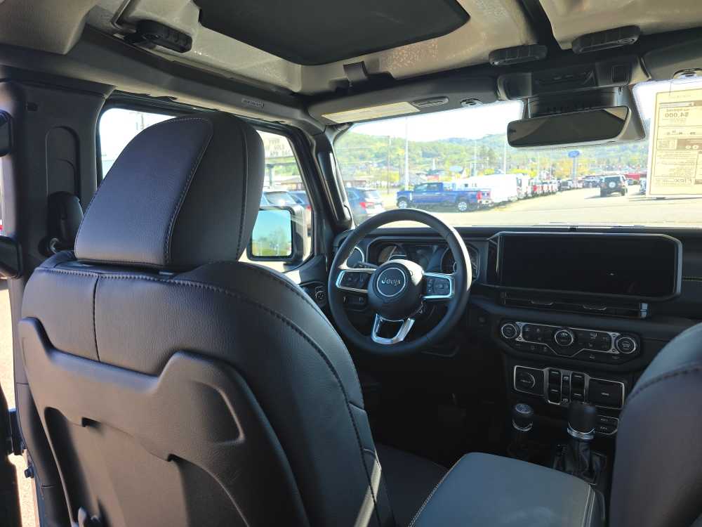 Thumbnail: 2026 Jeep Wrangler - 10