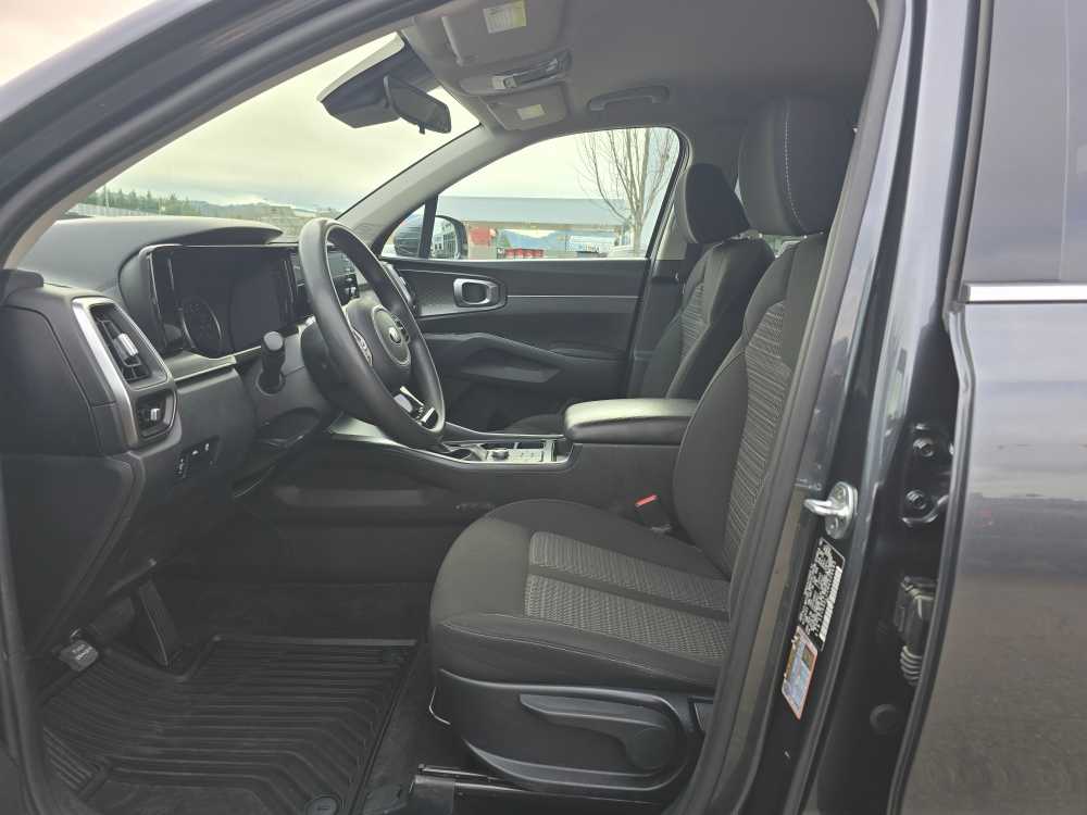 Thumbnail: 2021 Kia Sorento - 9