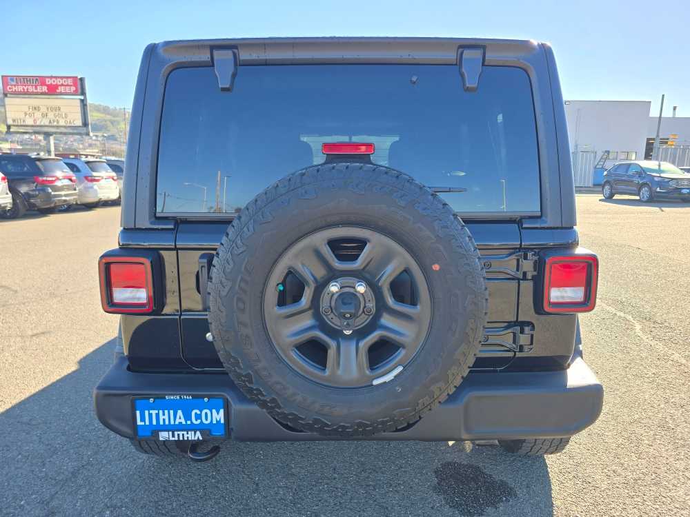 Thumbnail: 2018 Jeep Wrangler - 4