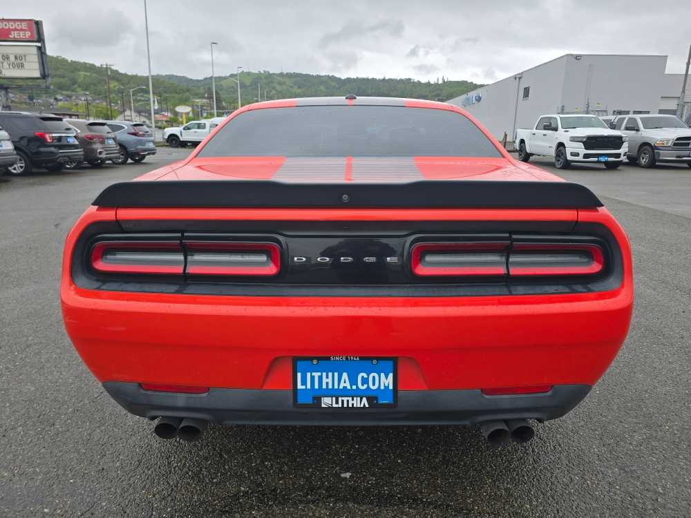 Thumbnail: 2017 Dodge Challenger - 4