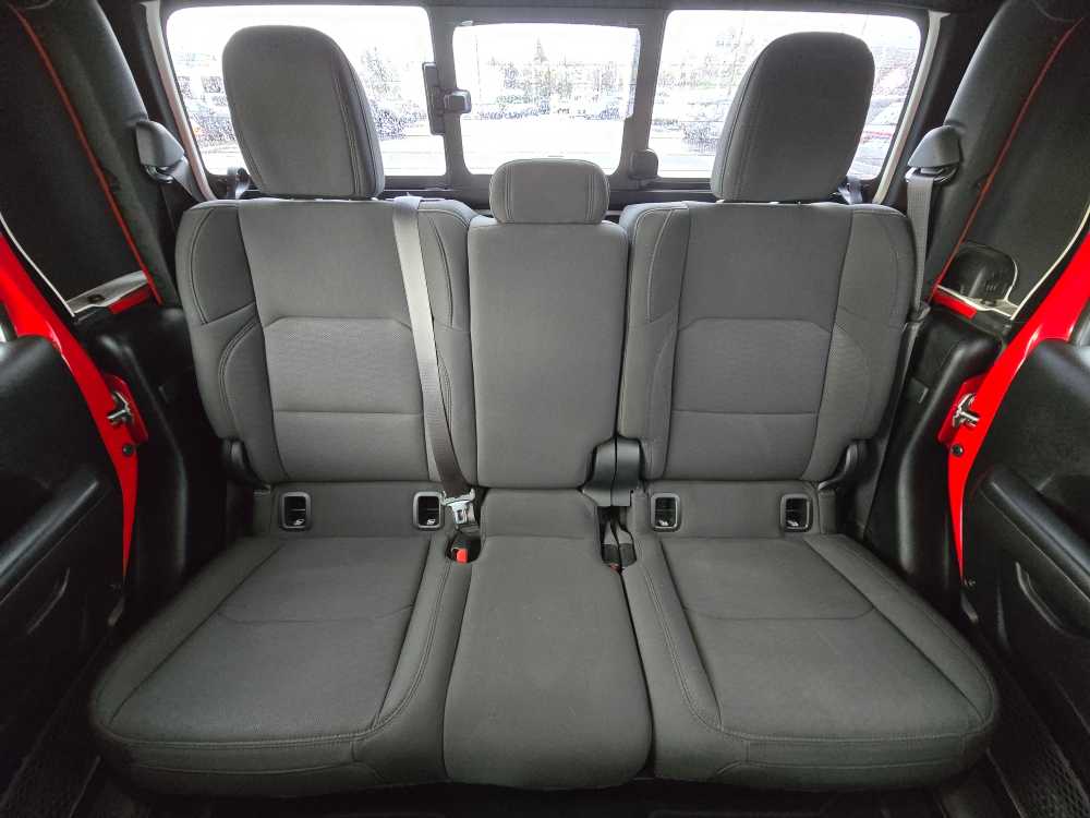 Thumbnail: 2020 Jeep Gladiator - 17