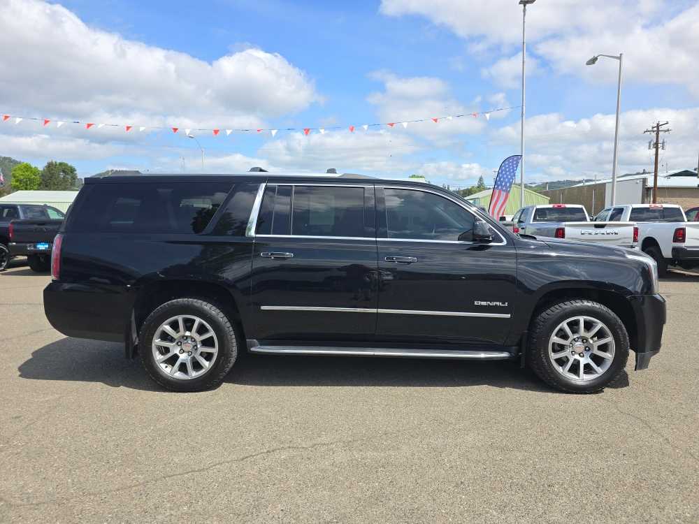 Thumbnail: 2017 GMC Yukon XL - 5